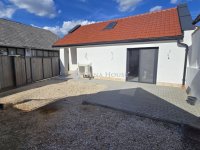 Kiadó családi ház, albérlet, Veszprémben 300 E Ft / hó