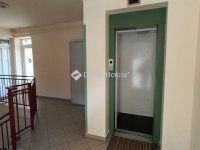 Eladó téglalakás, Mohácson 78.499 M Ft, 5 szobás