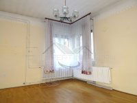 Eladó téglalakás, Győrött 39.5 M Ft, 1 szobás