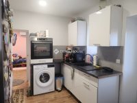 Eladó családi ház, Várpalotán 63.5 M Ft, 2 szobás