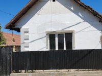 Eladó családi ház, Apcon 10 M Ft, 2 szobás