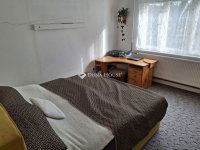 Eladó családi ház, Sárisápon 69.5 M Ft, 5 szobás