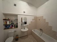 Eladó téglalakás, Pécsett 59.9 M Ft, 2 szobás