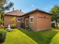 Eladó családi ház, Érden 93.9 M Ft, 3+1 szobás