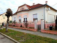 Eladó családi ház, Barcson 80 M Ft, 6 szobás