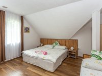 Eladó hotel, Abaligeten 139 M Ft, 8 szobás / költözzbe.hu