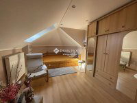 Eladó családi ház, Hartán 199 M Ft, 7 szobás