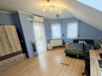 Eladó családi ház, Szegeden 184 M Ft, 5 szobás