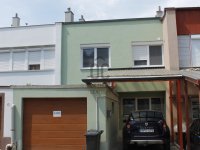 Eladó sorház, Esztergomban 89 M Ft, 4 szobás