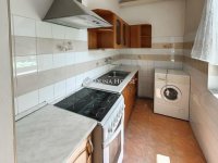 Eladó családi ház, XVII. kerületben 179.9 M Ft, 10 szobás