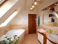 Eladó téglalakás, Debrecenben 86 M Ft, 2+1 szobás