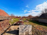 Eladó családi ház, Tasson 37 M Ft, 2 szobás