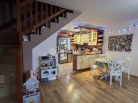 Eladó ikerház, Üllőn 90 M Ft, 3 szobás / költözzbe.hu