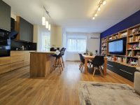 Eladó téglalakás, Pécsett 61.9 M Ft, 2 szobás