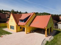 Eladó családi ház, Verőcén 239 M Ft, 7 szobás
