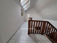 Eladó családi ház, Mosonmagyaróváron 144 M Ft, 8+2 szobás