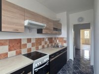 Eladó panellakás, Ajkán 41.59 M Ft, 2 szobás