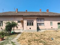 Eladó családi ház, Kisújszálláson 21 M Ft, 3+2 szobás