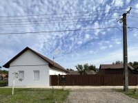 Eladó családi ház, Füzesgyarmaton, Garai téren 21.6 M Ft