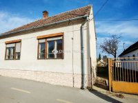 Eladó családi ház, Csurgón 13.9 M Ft, 3 szobás