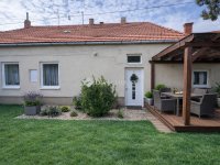 Eladó családi ház, Pécsett 79.99 M Ft, 3 szobás