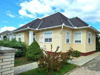 Eladó családi ház