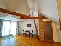 Eladó családi ház, Szentendrén 200.8 M Ft, 6 szobás