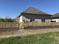 Eladó családi ház, Mezőfalván 36 M Ft, 2 szobás
