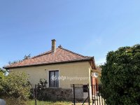 Eladó családi ház, Kápolnásnyéken 65 M Ft, 2+1 szobás