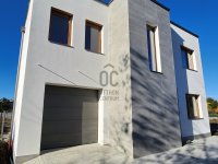 Eladó családi ház, Debrecenben 239 M Ft, 6 szobás