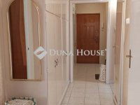 Eladó panellakás, Kecskeméten 44.9 M Ft, 3 szobás