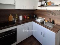 Eladó panellakás, Debrecenben 69.9 M Ft, 3 szobás