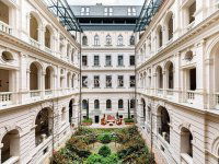 Eladó téglalakás, VI. kerületben 395 M Ft, 2 szobás