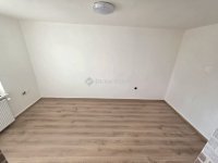 Eladó családi ház, Dabason 89.9 M Ft, 8 szobás