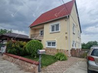 Eladó családi ház, Ácson 84.9 M Ft, 4 szobás