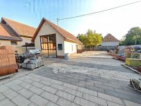 Eladó családi ház, Dömsödön 39.9 M Ft, 1 szobás