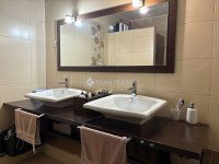 Eladó téglalakás, Székesfehérvárott 104.9 M Ft, 3 szobás