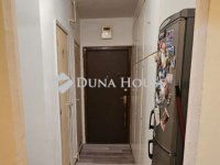 Eladó panellakás, Pécsett 46.99 M Ft, 4 szobás