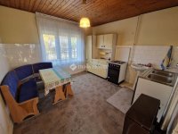 Eladó családi ház, Baján 54.99 M Ft, 4 szobás