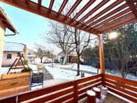 Eladó családi ház, Nyúlon 149.5 M Ft, 4 szobás