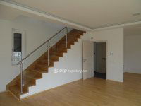 Eladó ikerház, III. kerületben 219.5 M Ft, 6 szobás