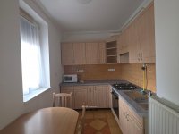 Kiadó téglalakás, albérlet, Pápán 160 E Ft / hó, 3 szobás