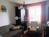 Eladó családi ház, Szentendrén 119.9 M Ft, 4 szobás