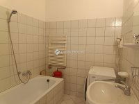 Eladó téglalakás, VII. kerületben 57.2 M Ft, 1 szobás