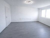 Eladó panellakás, Kecskeméten 44.9 M Ft, 2 szobás