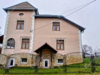 Eladó téglalakás, Galambokon 115 M Ft, 11 szobás