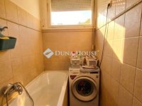 Eladó panellakás, Pécsett 42.9 M Ft, 2 szobás