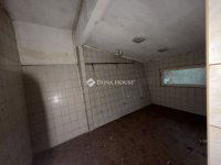 Eladó üzlethelyiség, Hódmezővásárhelyen 73.649 M Ft