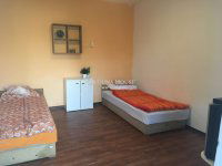 Eladó családi ház, Ráckevén 96 M Ft, 11 szobás