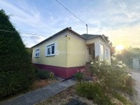 Eladó családi ház, Bodajkon 60.5 M Ft, 2 szobás